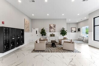 965 Main St-Unit -Plan A2 in Hanson, MA - Foto de edificio - Building Photo