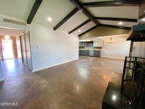 3217 Tomahawk St in El Paso, TX - Building Photo - Building Photo