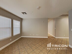 8236 Calico Wind St in Las Vegas, NV - Building Photo - Building Photo
