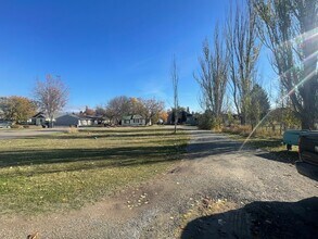 1326 7th Ave W in Kalispell, MT - Building Photo - Building Photo