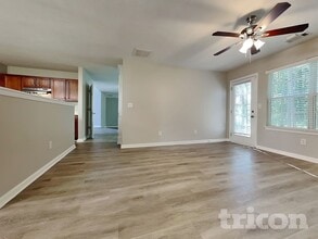 70 Emerson Trail in Covington, GA - Foto de edificio - Building Photo