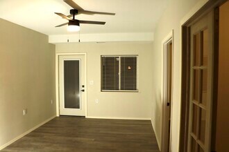 100 Forest St, Unit 102 in Buhl, MN - Building Photo - Building Photo