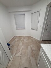 1200 SW 124th Terrace in Pembroke Pines, FL - Building Photo - Building Photo