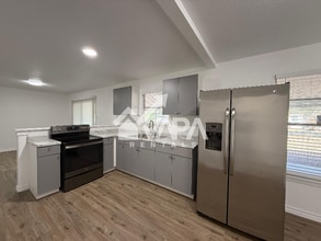 6323 Flint Rock Dr in San Antonio, TX - Building Photo - Building Photo