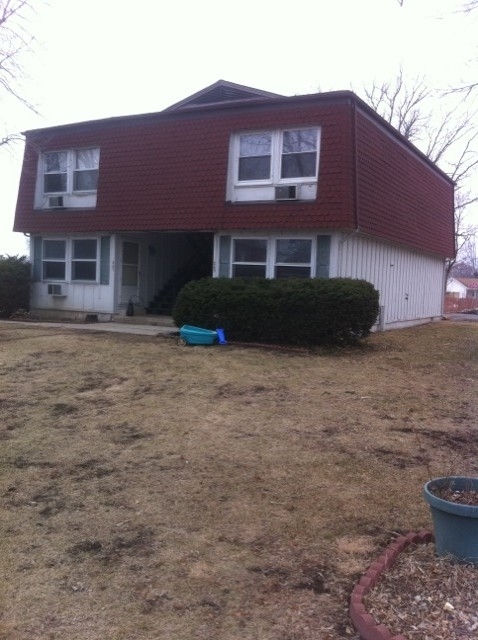 Maple Park Apt in Toluca, IL - Building Photo - Building Photo