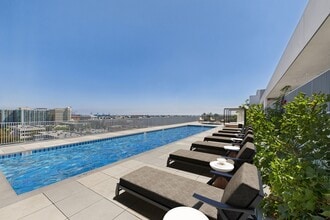 Thrive on 5th in San Pedro, CA - Building Photo - Building Photo