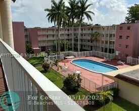 2800 NW 56th Ave in Lauderhill, FL - Building Photo - Building Photo