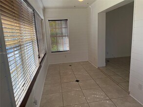 1847 Wiley St in Hollywood, FL - Building Photo - Building Photo