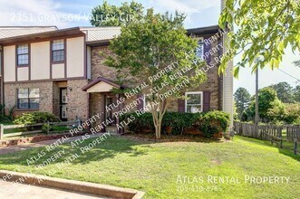 2351 Grayson Valley Cir in Birmingham, AL - Building Photo - Building Photo