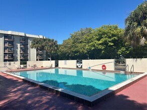 2771 Riverside Dr in Coral Springs, FL - Building Photo - Building Photo