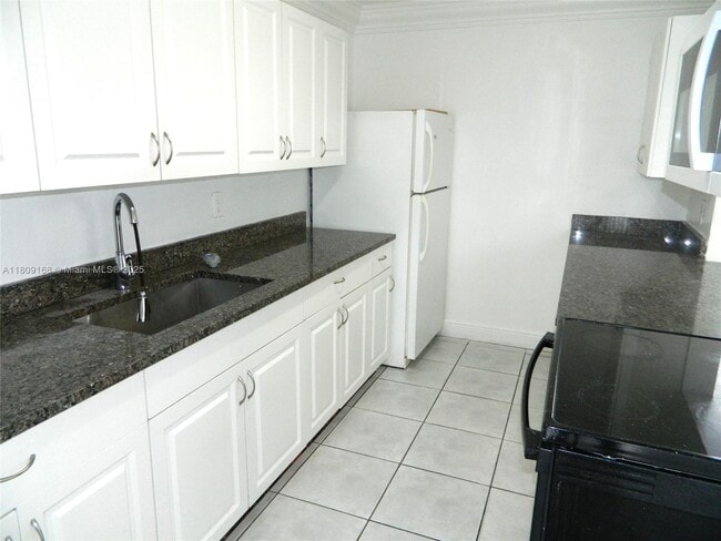 1270 SW 29th Terrace in Fort Lauderdale, FL - Building Photo - Building Photo