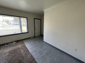 1407 32nd St NE in Cedar Rapids, IA - Building Photo - Building Photo