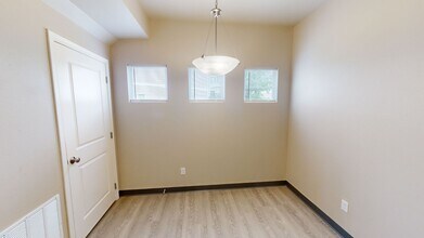 4520 NE Milligan Ln in Ankeny, IA - Building Photo - Building Photo