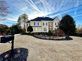 200 Azalea Cove Ln in Alpharetta, GA - Building Photo