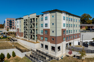 Manning Place in Nashville, TN - Building Photo - Building Photo