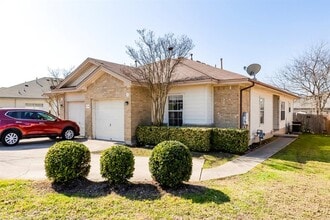2808 Southampton Way in Round Rock, TX - Building Photo - Building Photo