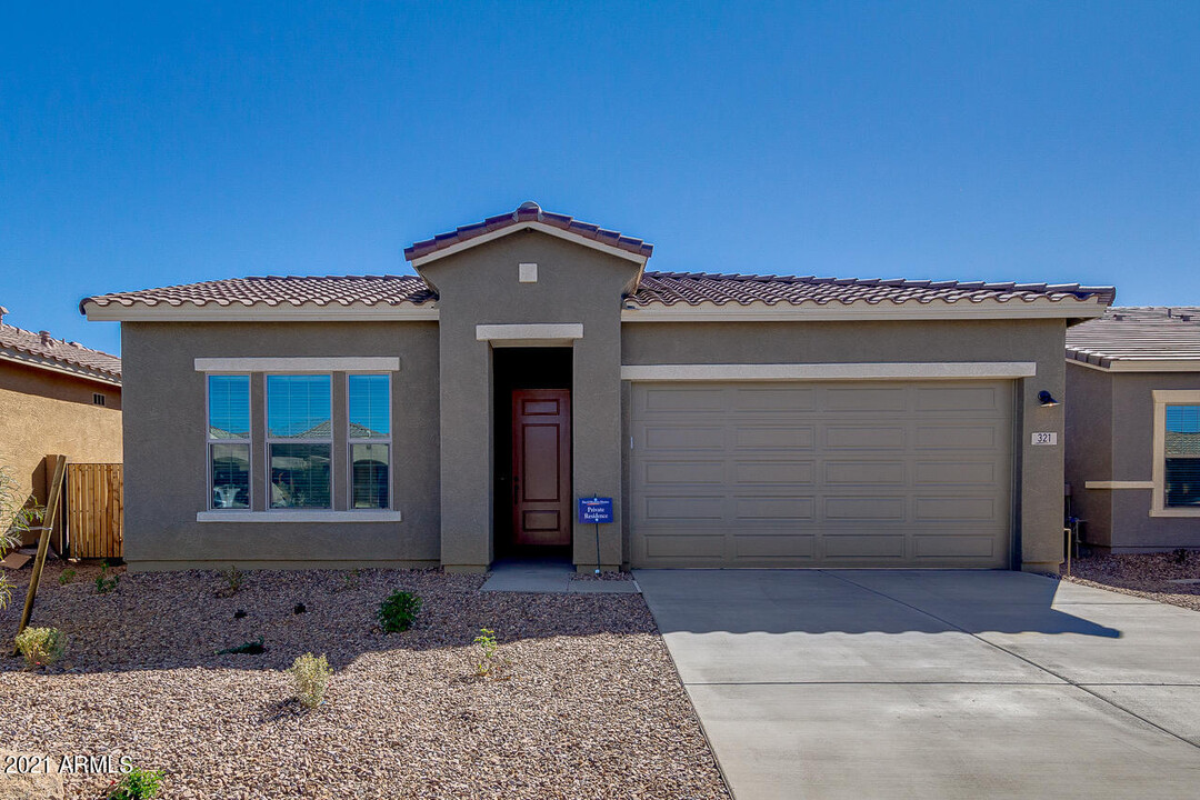 321 W Golden Aspen Dr in Queen Creek, AZ - Building Photo