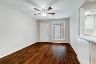 2023 Huldy St in Houston, TX - Building Photo - Building Photo