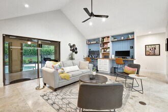 2 Durness Ct in Palm Beach Gardens, FL - Building Photo - Building Photo