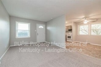 363 Radcliffe Rd in Lexington, KY - Building Photo - Building Photo