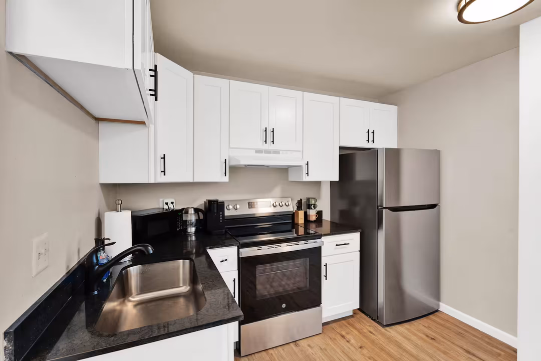 Ava Sterling Apartments in Sterling Heights, MI - Building Photo