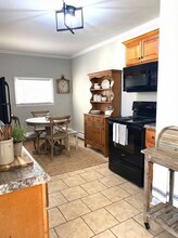 72 Broad St, Unit 1 in Plainville, CT - Building Photo - Building Photo