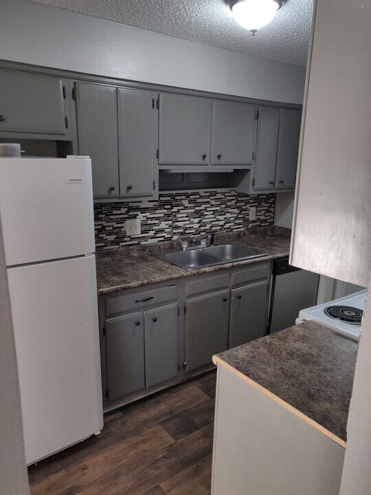 103 Thornwell Ct, Unit C in Columbia, SC - Building Photo