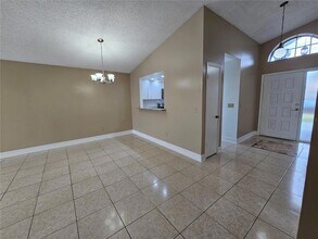 1024 Whalebone Bay Dr in Kissimmee, FL - Building Photo - Building Photo