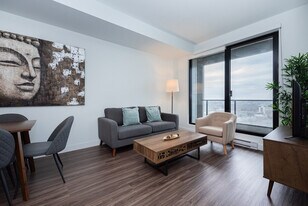 1055-1055 Rue Lucien-L'Allier in Montréal, QC - Building Photo
