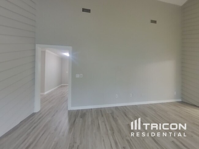 1619 Village Way in Orange Park, FL - Building Photo - Building Photo