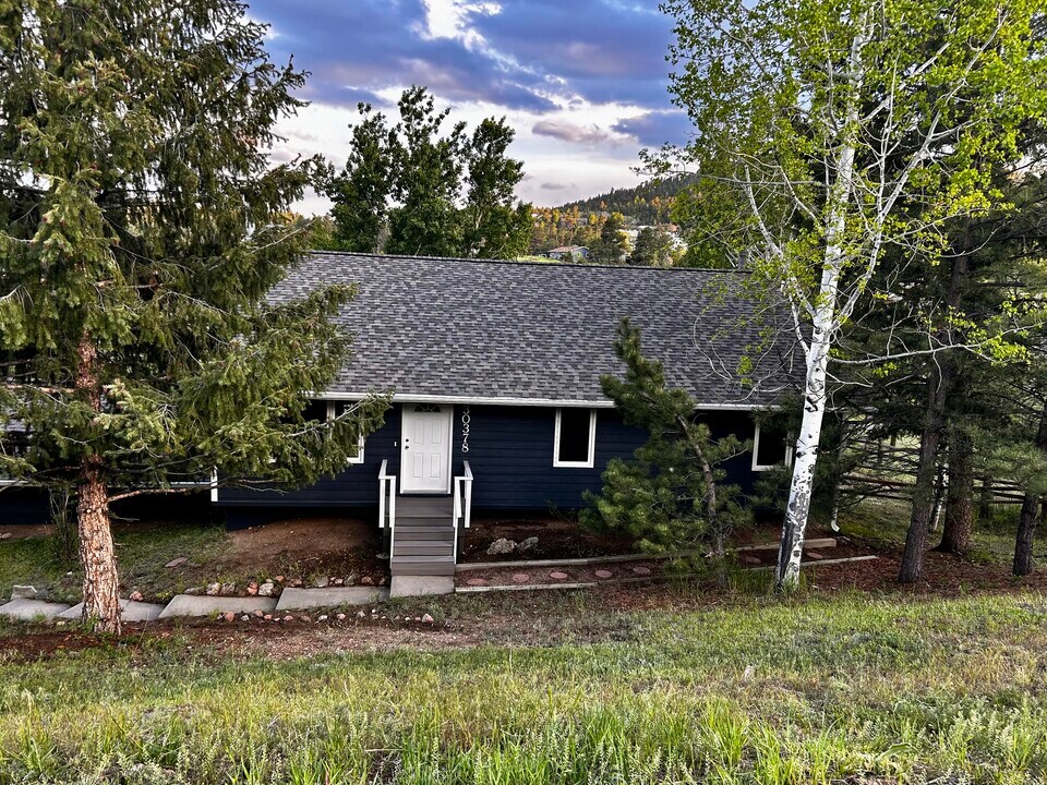 30378 Appaloosa Dr in Evergreen, CO - Building Photo