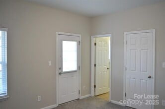 9712 Walkers Glen Dr NW in Concord, NC - Building Photo - Building Photo