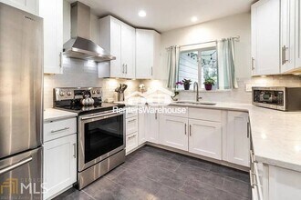 907 Gresham Ave SE in Atlanta, GA - Building Photo - Building Photo
