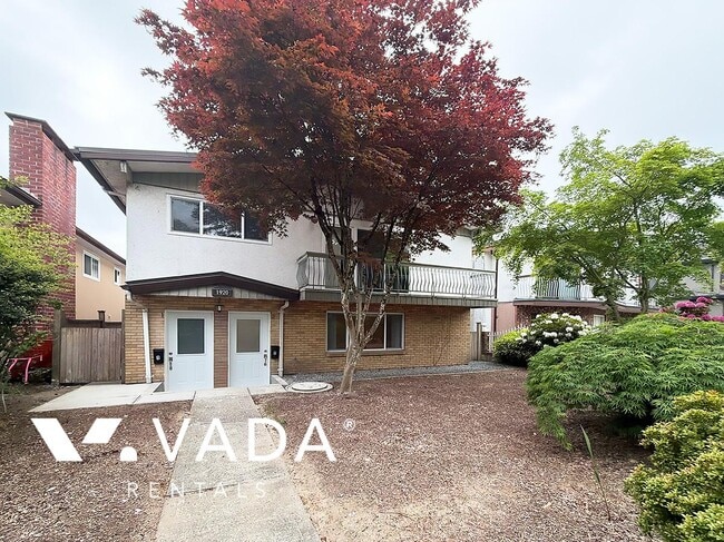 property at 1920 Nassau Dr