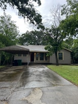 2006 W Hickory St in Denton, TX - Building Photo