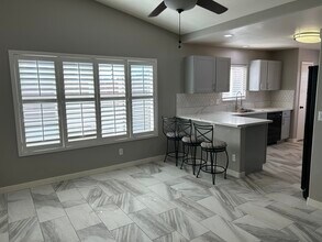 4207 Oak Bay Way in North Las Vegas, NV - Building Photo - Building Photo