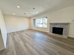 33239 Lake Oneida St in Fremont, CA - Building Photo - Building Photo