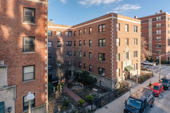 82 Jersey St in Boston, MA - Foto de edificio - Building Photo