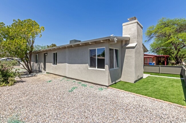property at 2110 N Highland Ave