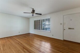 3574 Ainsworth Dr in Dallas, TX - Building Photo