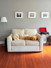 645 NE 77th St in Miami, FL - Building Photo - Building Photo