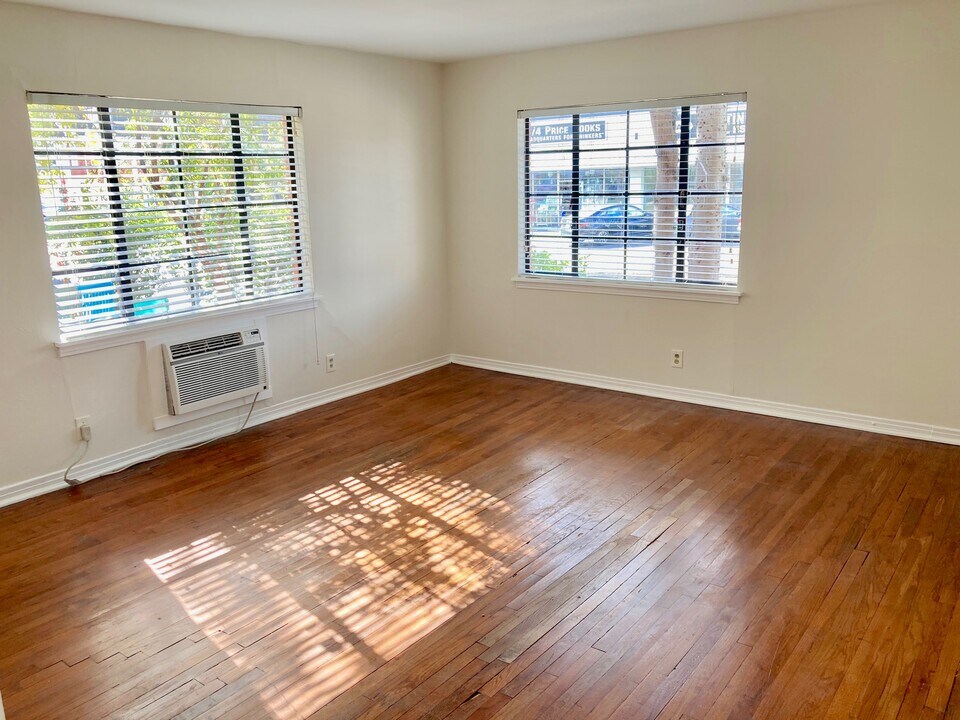3817 S Shepherd Dr in Houston, TX - Building Photo