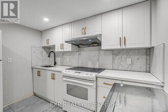 3-RM3 Bankfield Dr in Toronto, ON - Building Photo - Building Photo