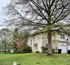 14 Watchung Trail in Somerville, NJ - Building Photo - Building Photo