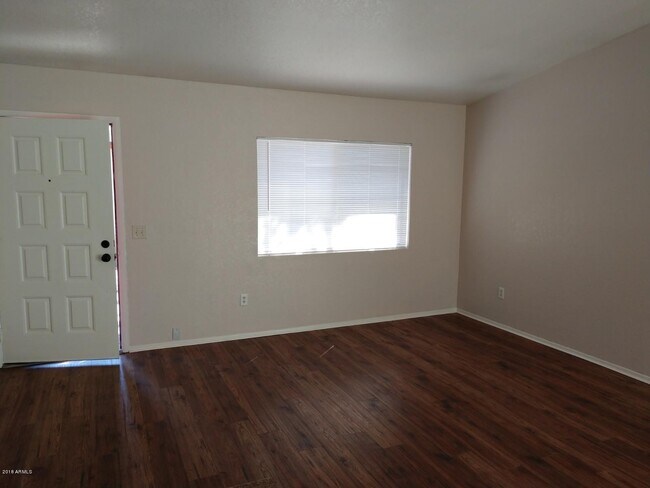 921 W Laguna Dr in Tempe, AZ - Building Photo - Building Photo