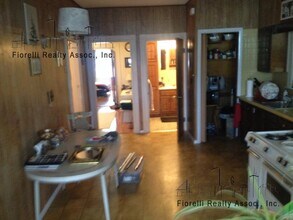 227 Maverick St, Unit 2 in Boston, MA - Building Photo - Building Photo