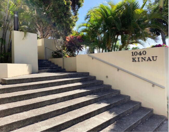 property at 1040 Kinau St
