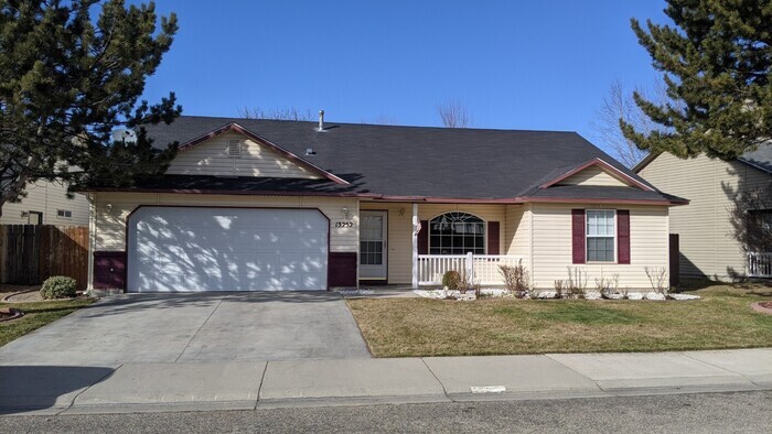 13252 W Fringetree St in Boise, ID - Building Photo