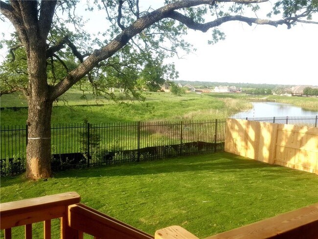 121 El Ranchero Rd in Andice, TX - Building Photo - Building Photo