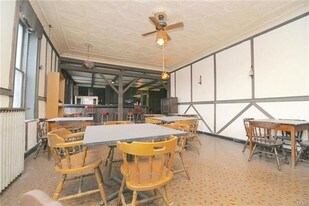 103 Main St in Walnutport, PA - Building Photo